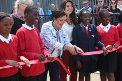 Wharfside opening event _ Mayor of Newham _ Artist Helena Roden _ CE Sanaz Amidi _ participating children