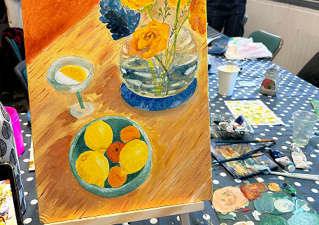 oil-painting-class-still-life-newham Still-life oil painting on an easel at an oil painting class at Rosetta Arts, Newham